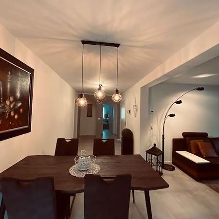 Grosse Moderne Ferienwohnung Auch Als Monteur Unterkunft Nutzbar, In Stolberg - Vicht 외부 사진