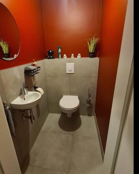 Grosse Moderne Ferienwohnung Auch Als Monteur Unterkunft Nutzbar, In Stolberg - Vicht 외부 사진