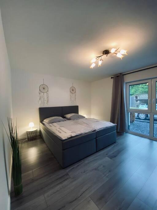 Grosse Moderne Ferienwohnung Auch Als Monteur Unterkunft Nutzbar, In Stolberg - Vicht 외부 사진