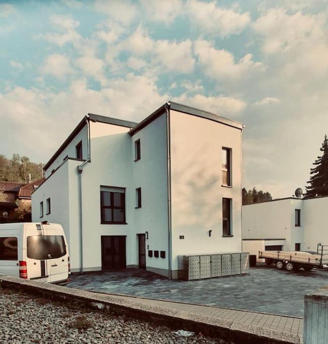 Grosse Moderne Ferienwohnung Auch Als Monteur Unterkunft Nutzbar, In Stolberg - Vicht 외부 사진